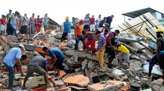 12/07/2016 Dos nuevas réplicas de terremoto sacuden a Ecuador.