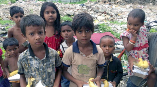 04/08/2021 Alimento para los niños indefensos de Mira Road