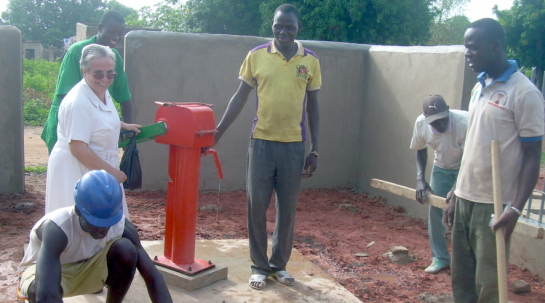 26/04/2023 Agua accesible y sostenible para las comunidades en Costa de Marfil