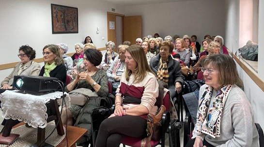 14/04/2025 Un acercamiento a la realidad de las familias pobres de Pampanvilai